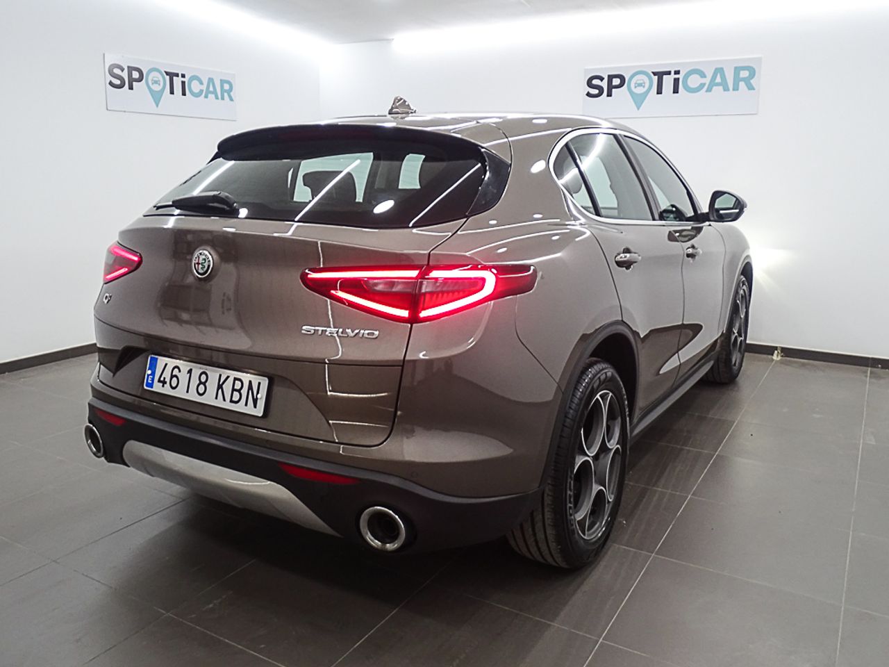 Foto Alfa Romeo Stelvio 27