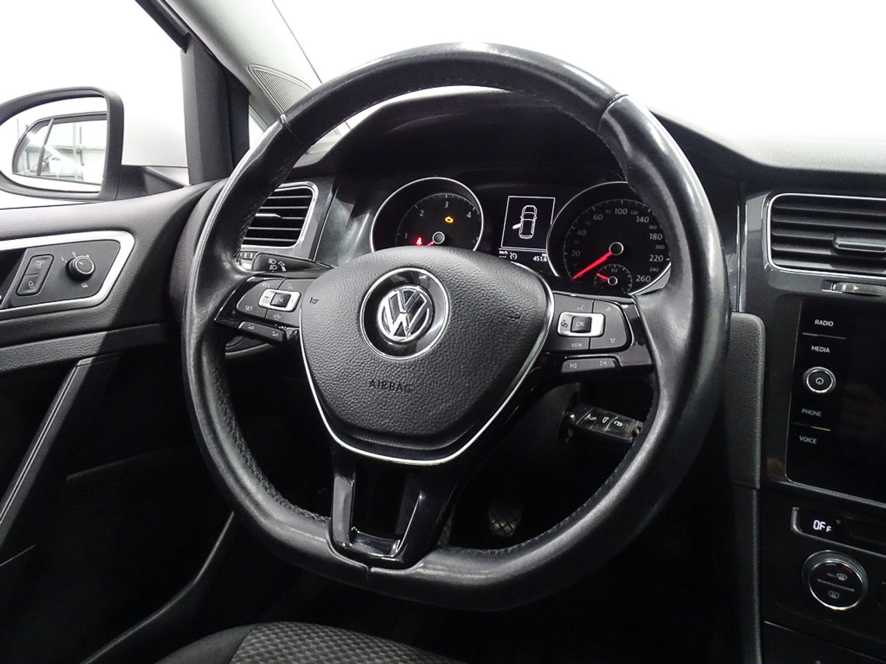 Foto Volkswagen Golf 24