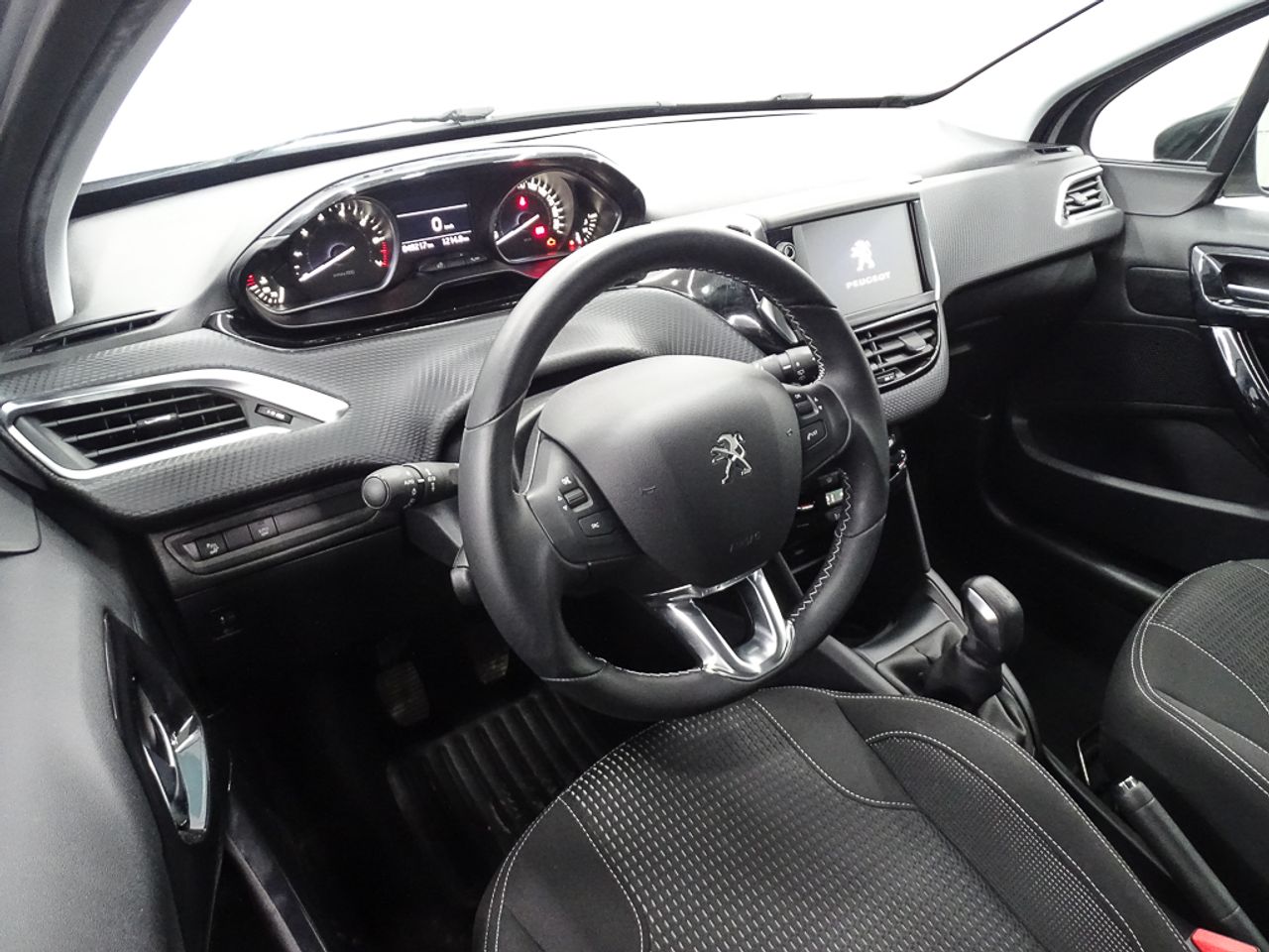 Foto Peugeot 208 11