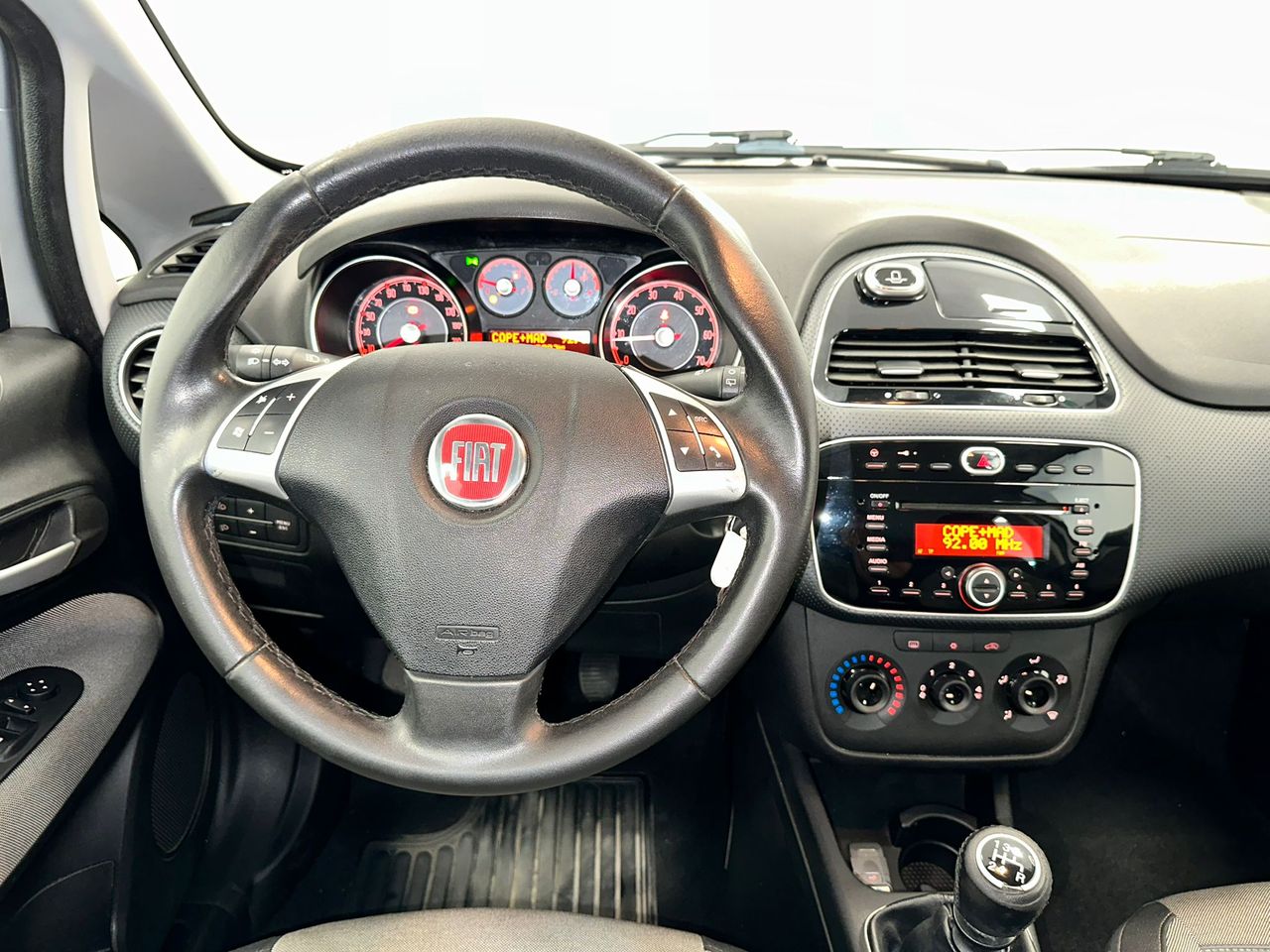 Foto Fiat Punto 12