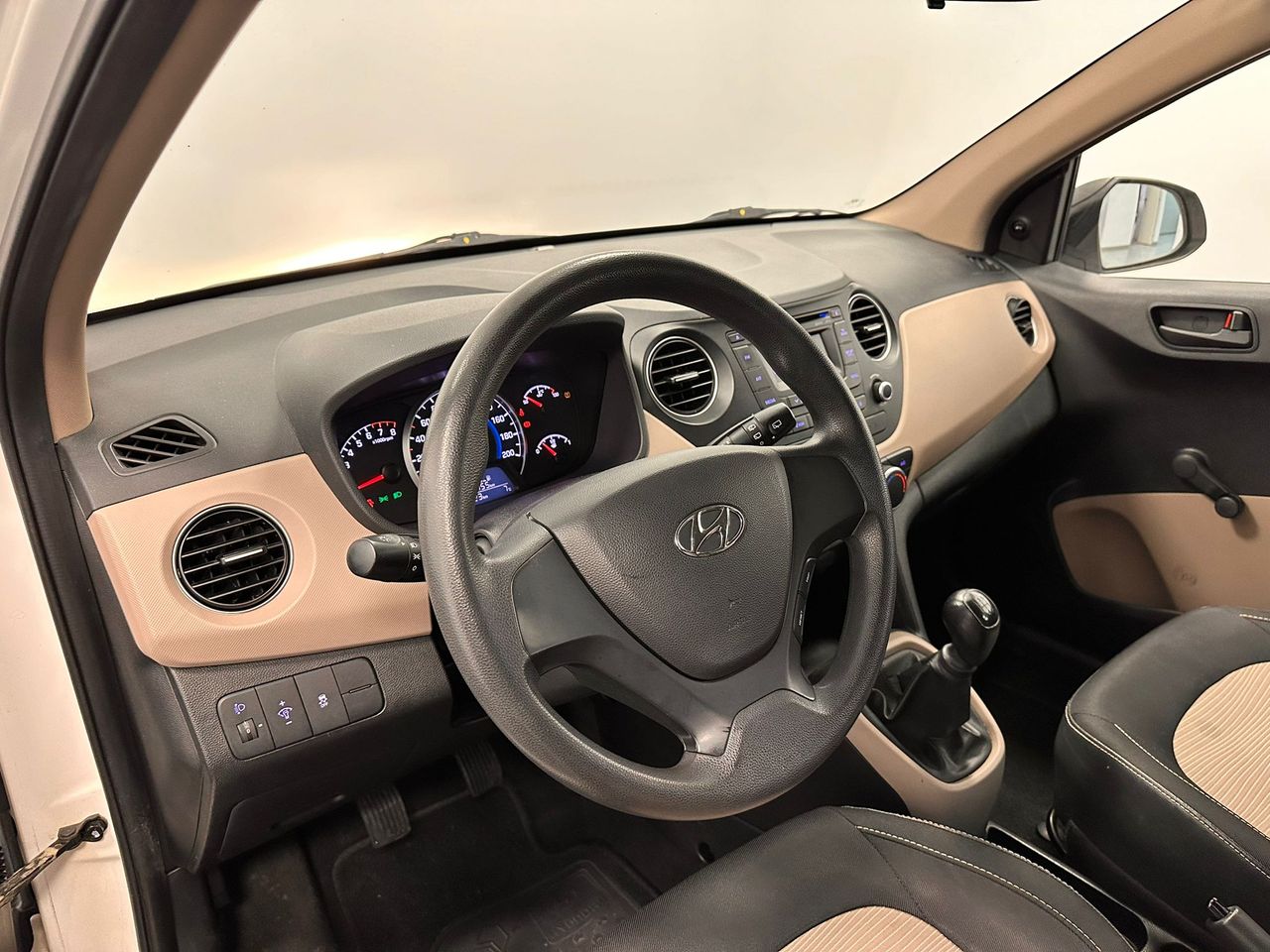 Foto Hyundai i10 22