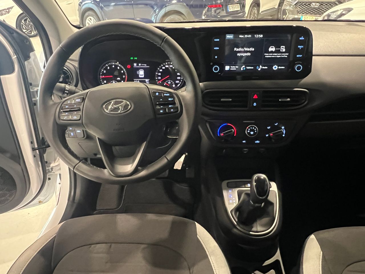 Foto Hyundai i10 8