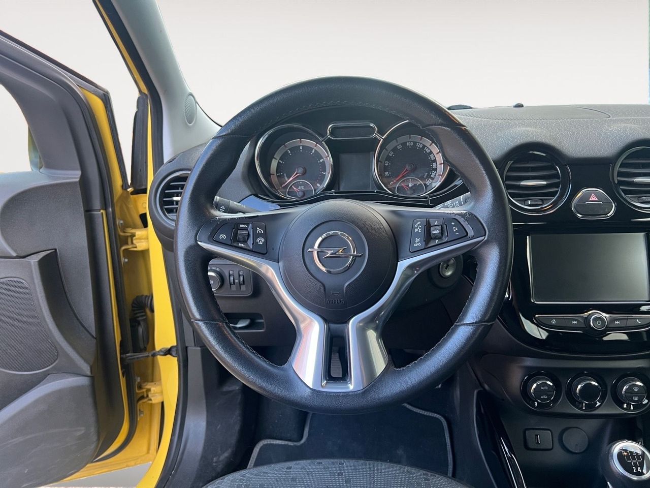 Foto Opel Adam 8