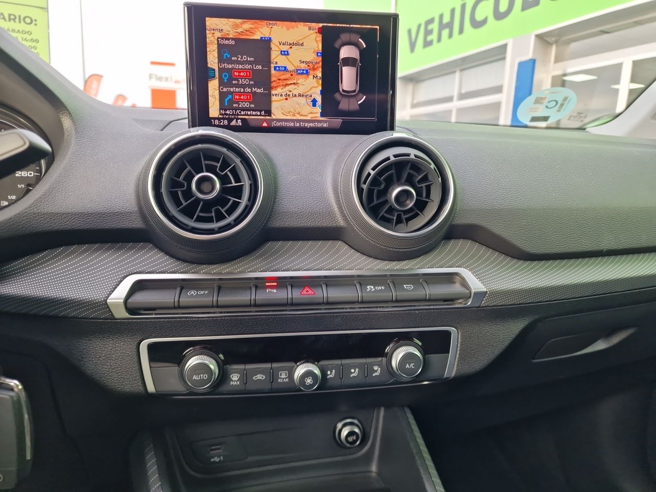 Foto Audi Q2 11