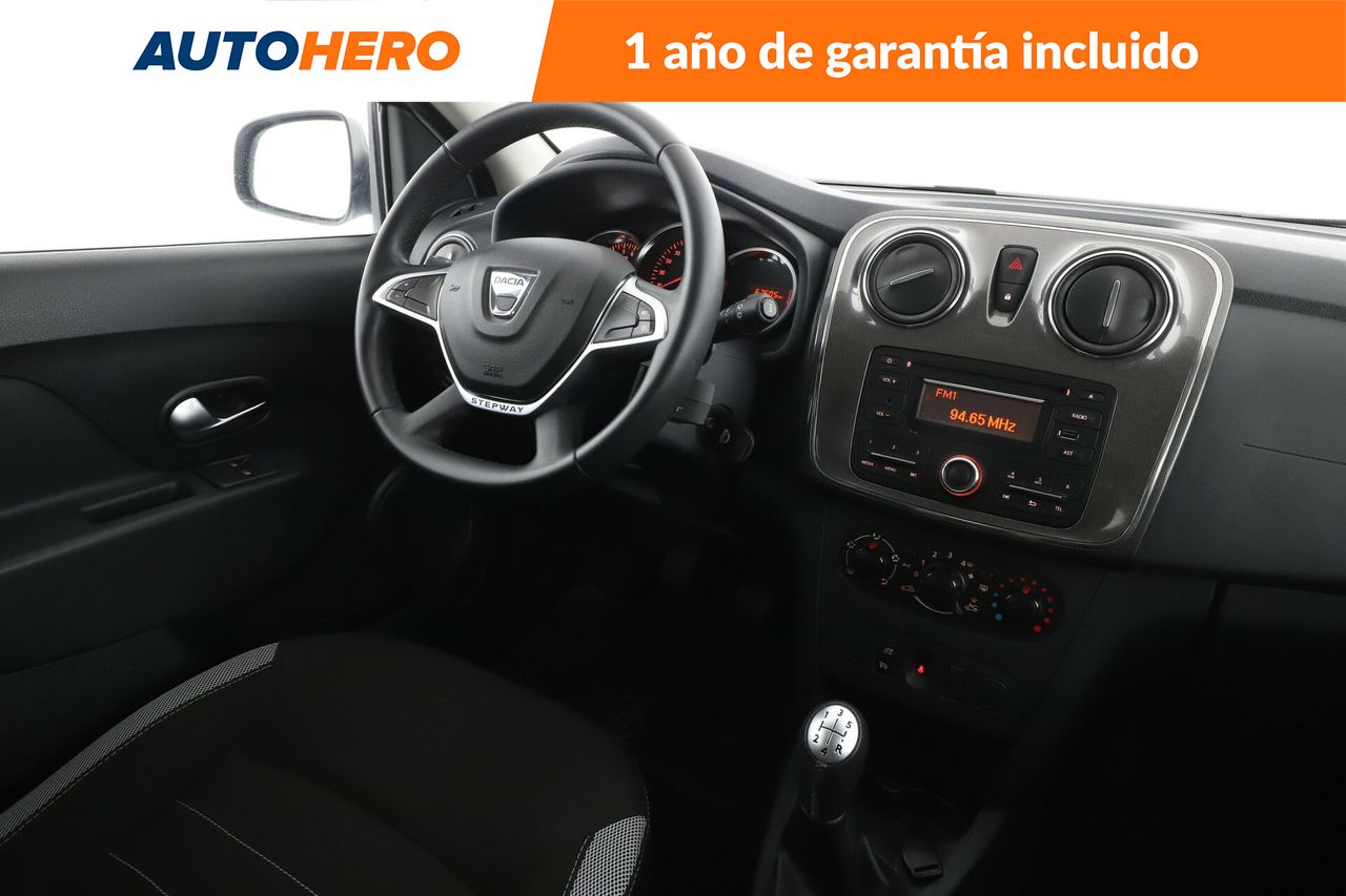 Foto Dacia Sandero 14