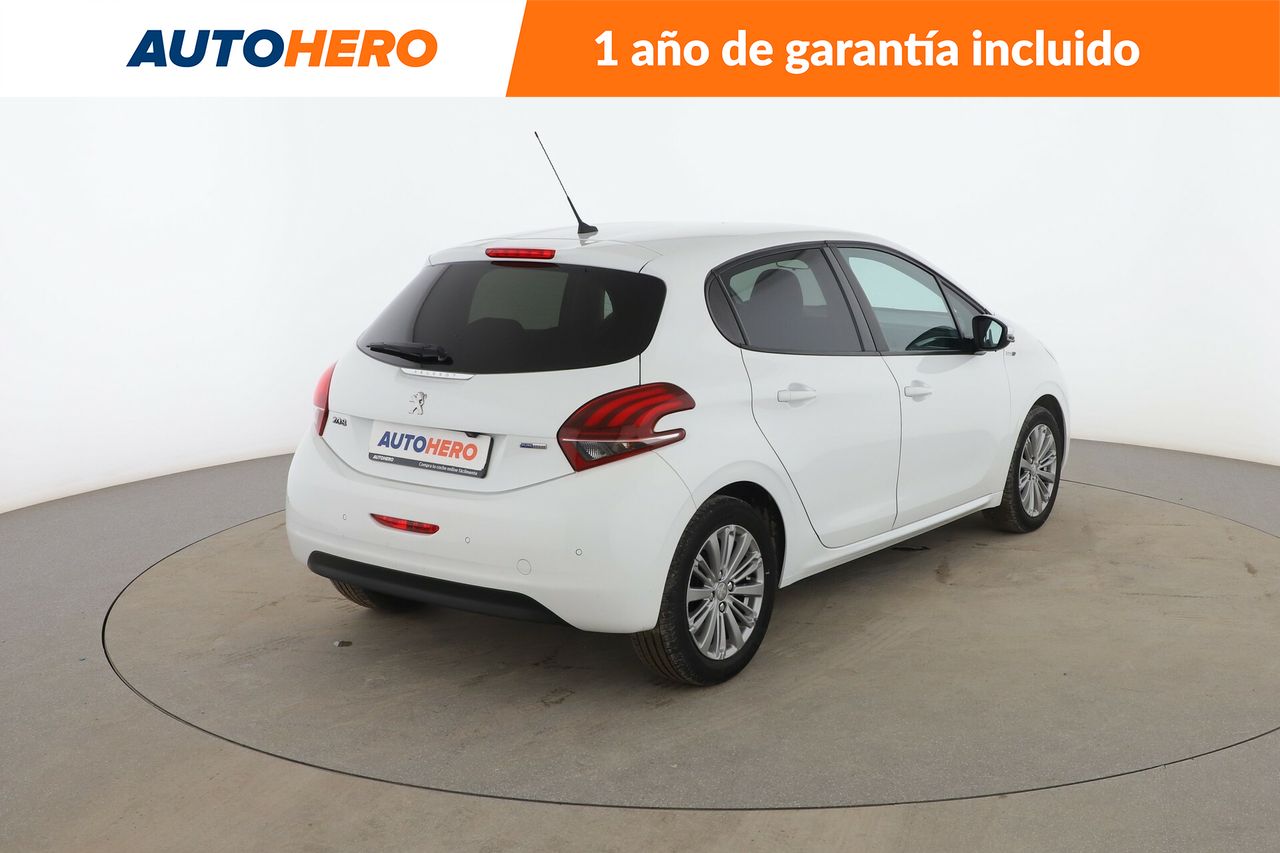 Foto Peugeot 208 6