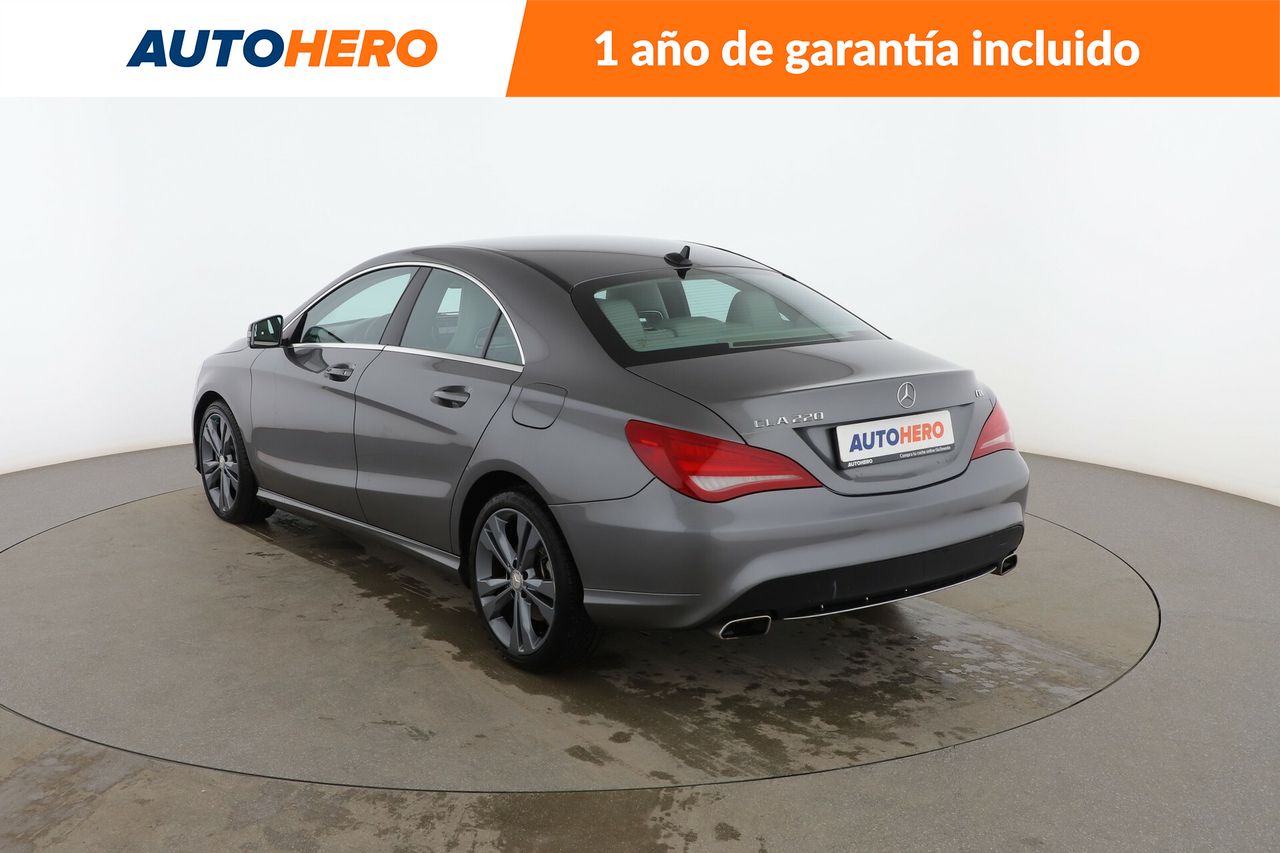 Foto Mercedes-Benz Clase CLA 4