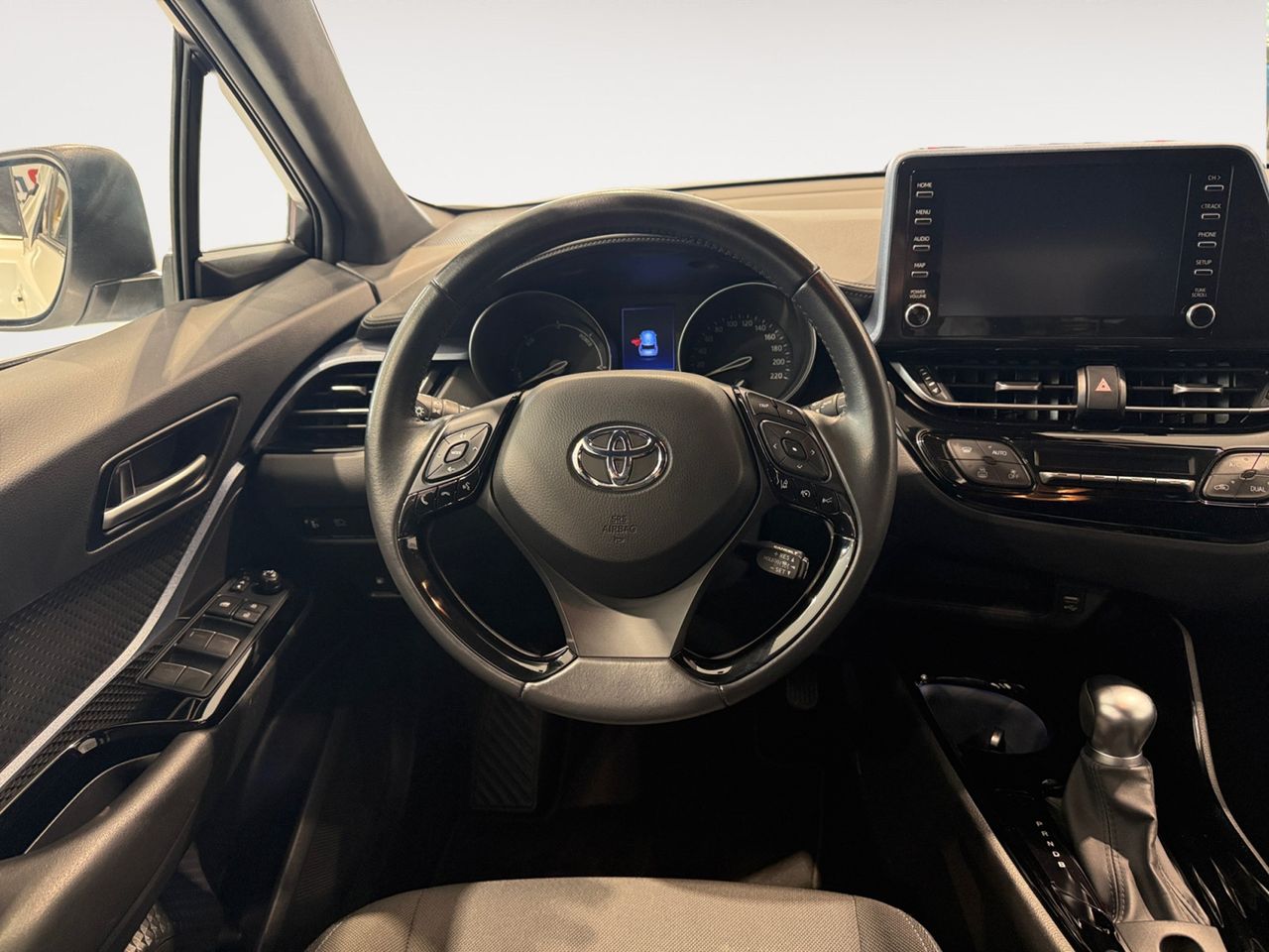 Foto Toyota C-HR 7