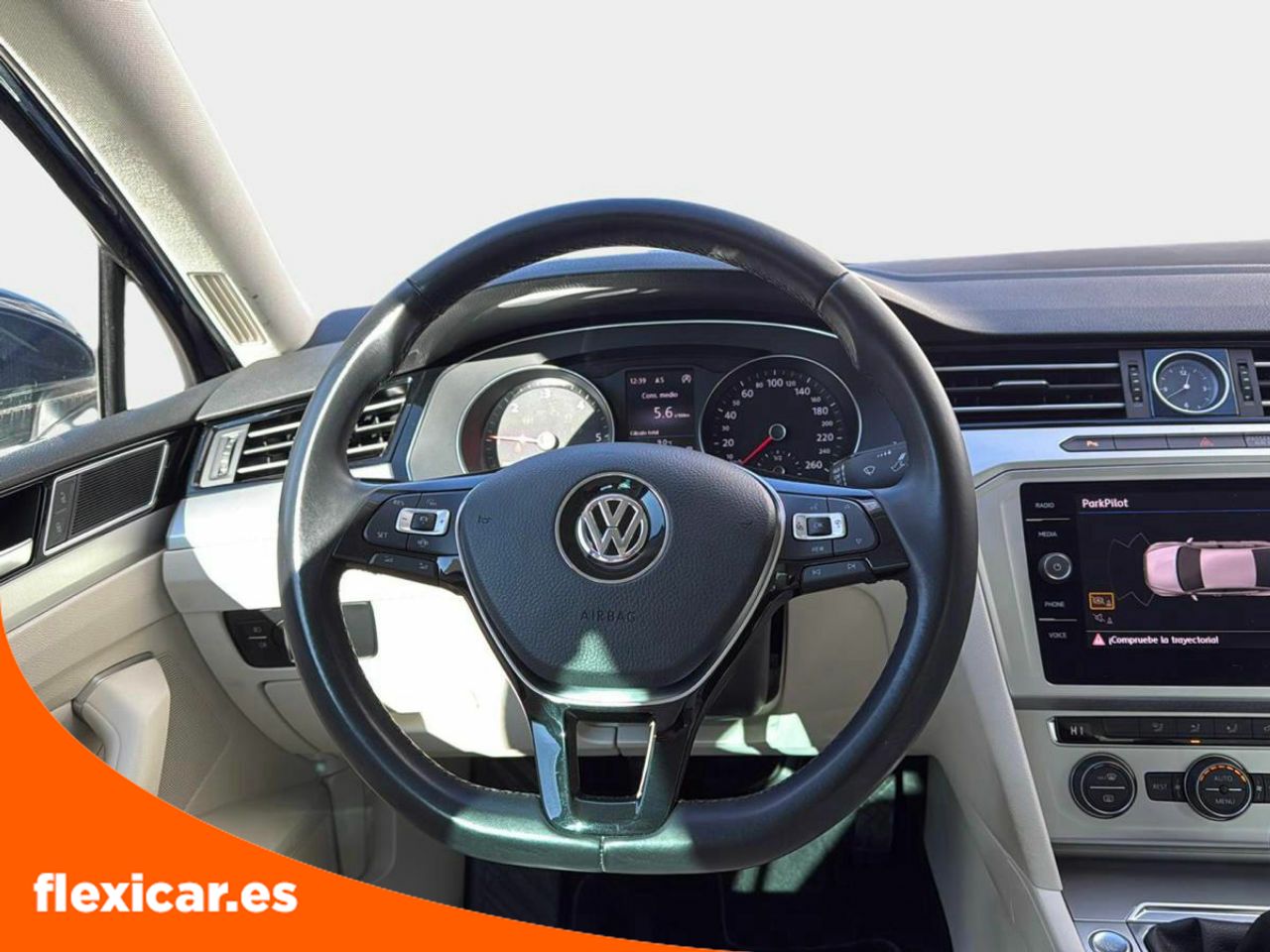 Foto Volkswagen Passat 9