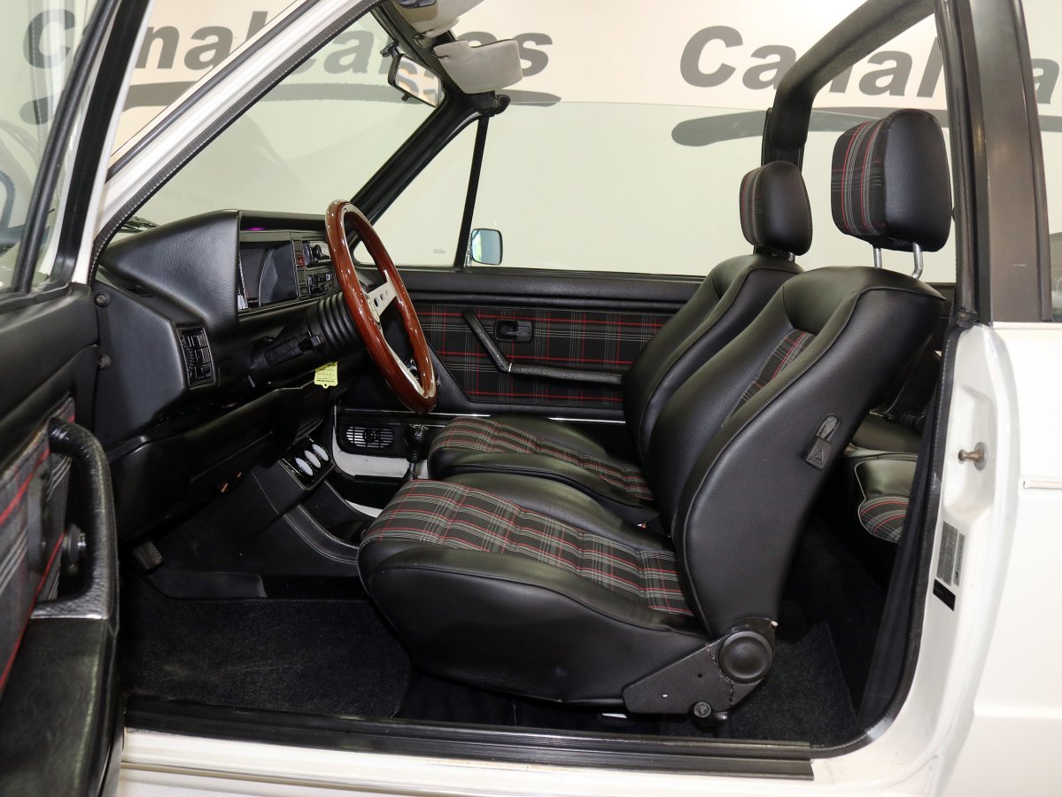 Foto Volkswagen Golf Cabrio 15