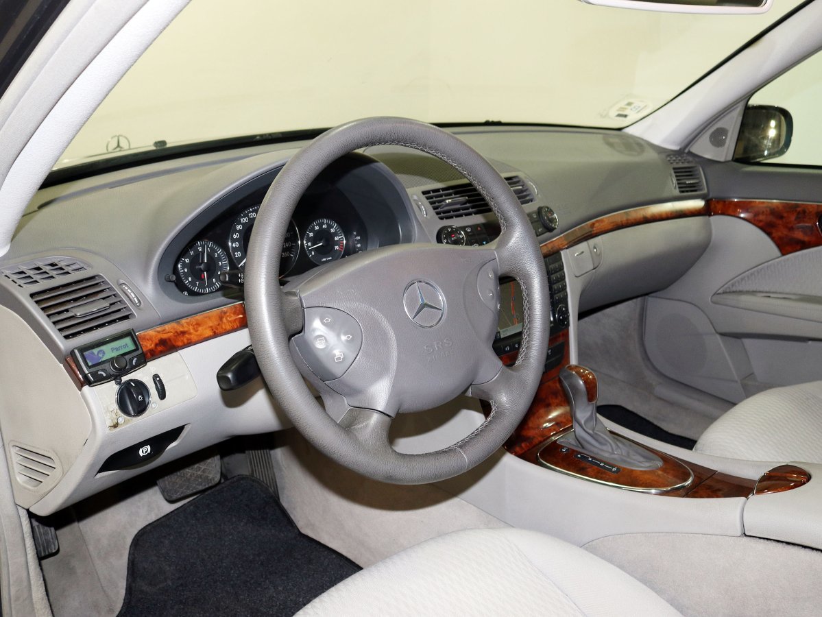 Foto Mercedes-Benz Clase E 19