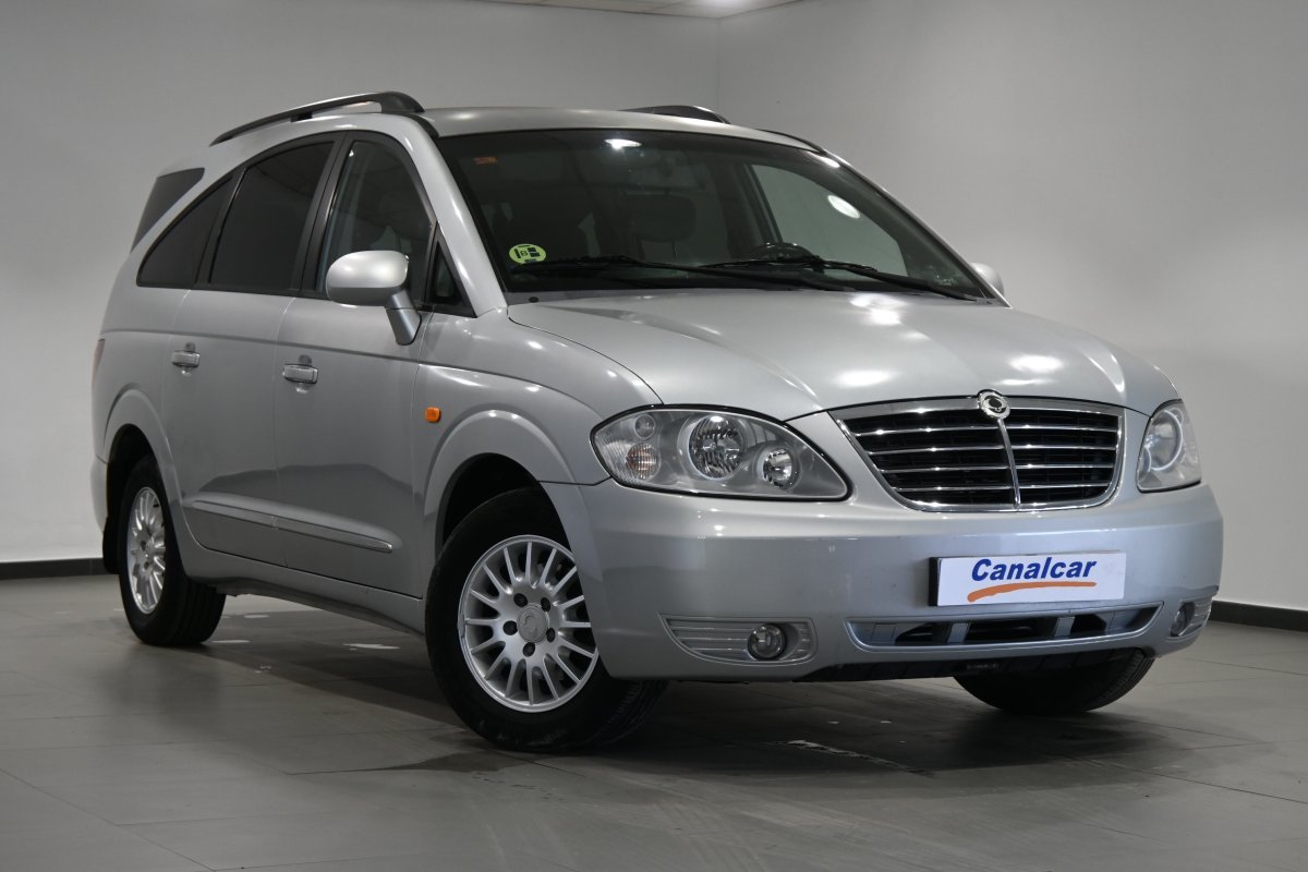 Foto SsangYong Rodius 3