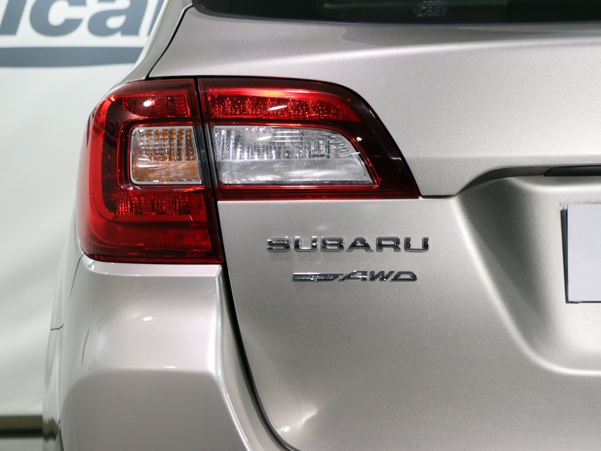 Foto Subaru Outback 10