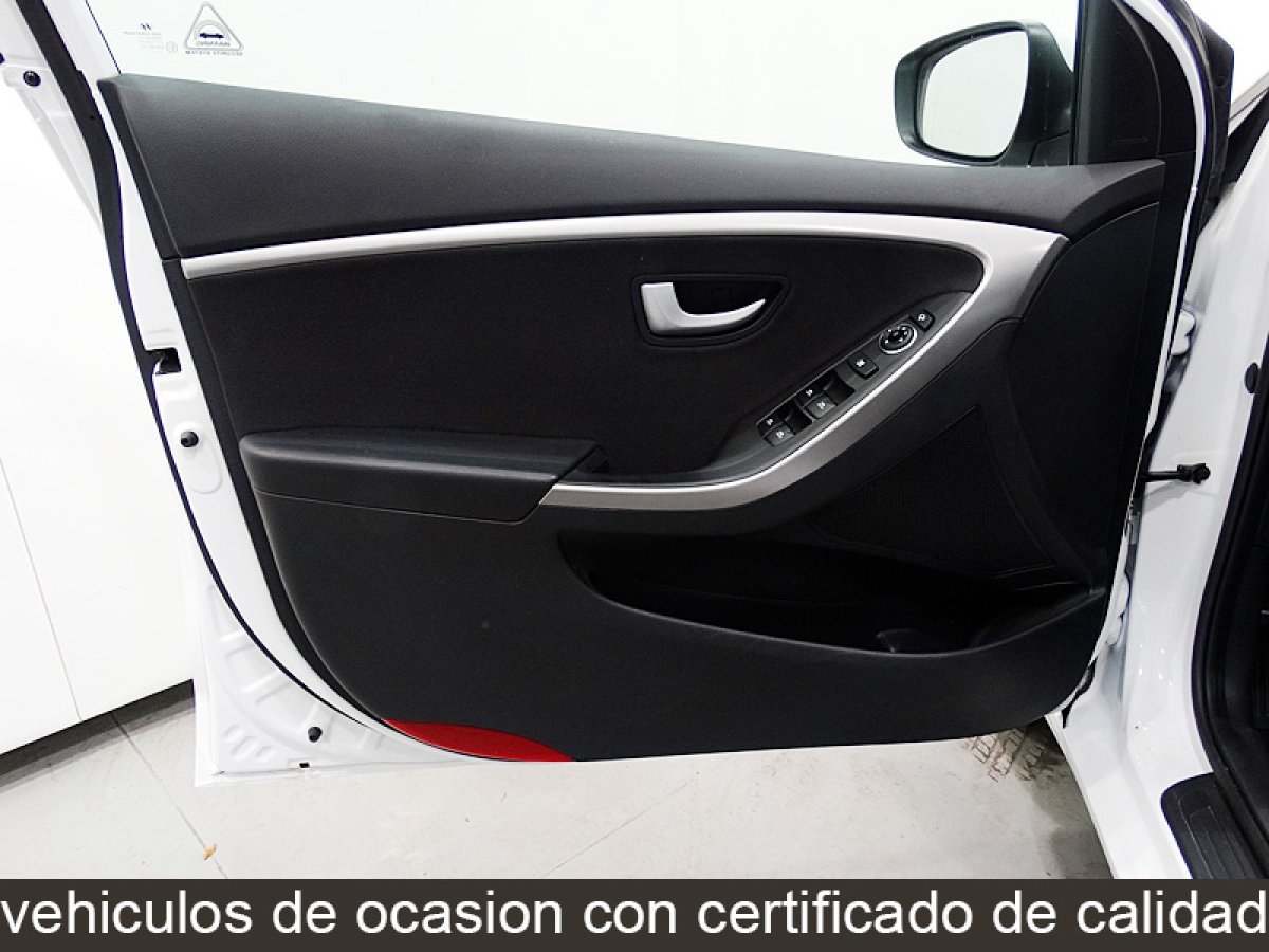 Foto Hyundai i30 21