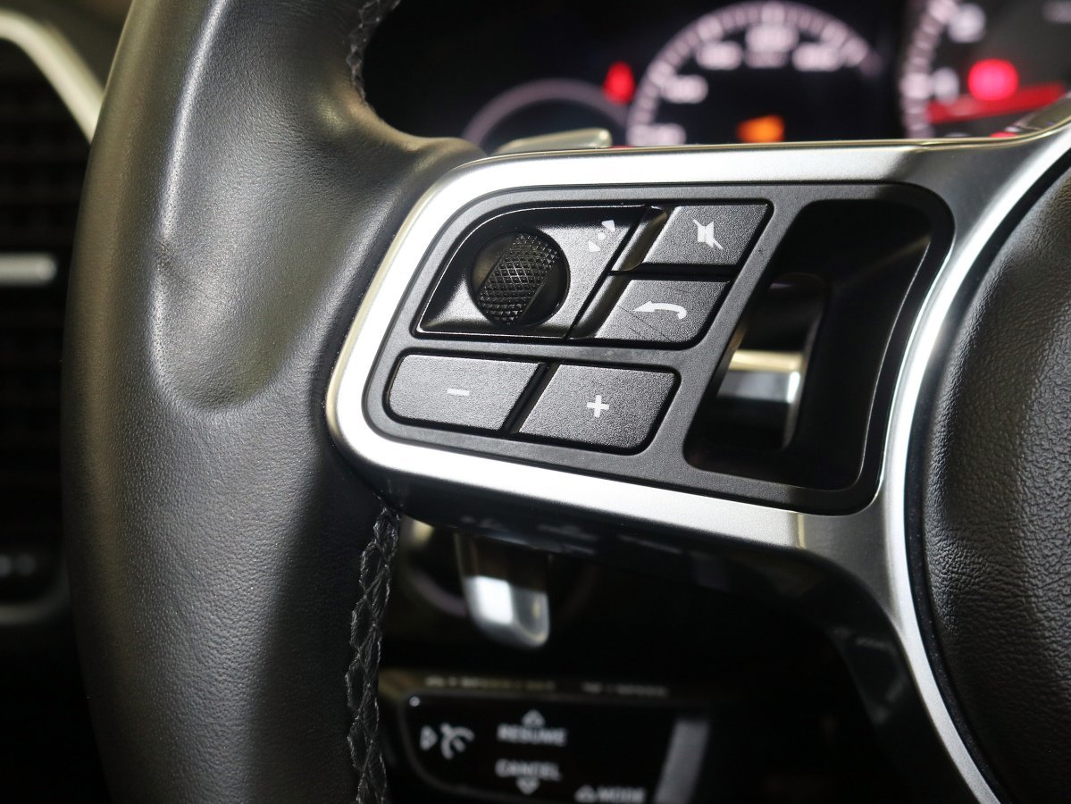 Foto Porsche Cayenne 60