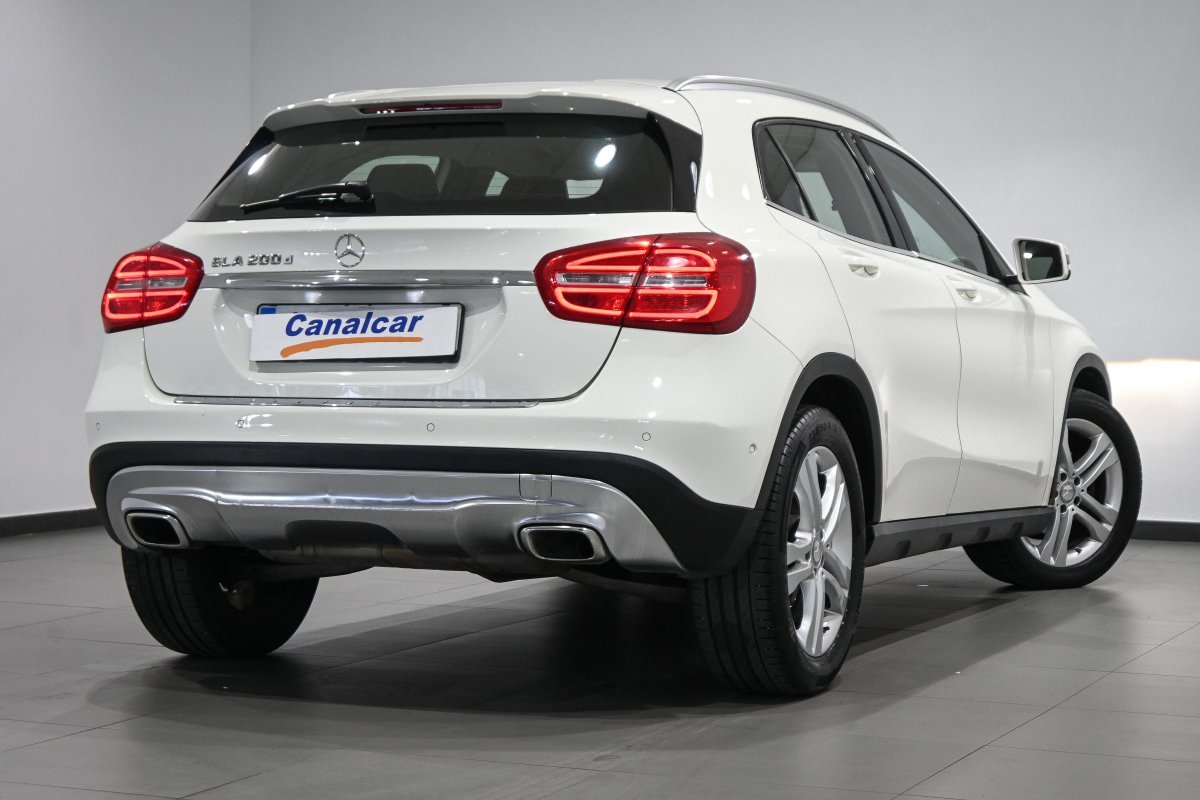 Foto Mercedes-Benz Clase GLA 4