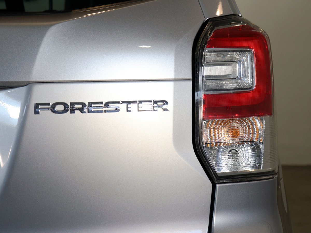 Foto Subaru Forester 12