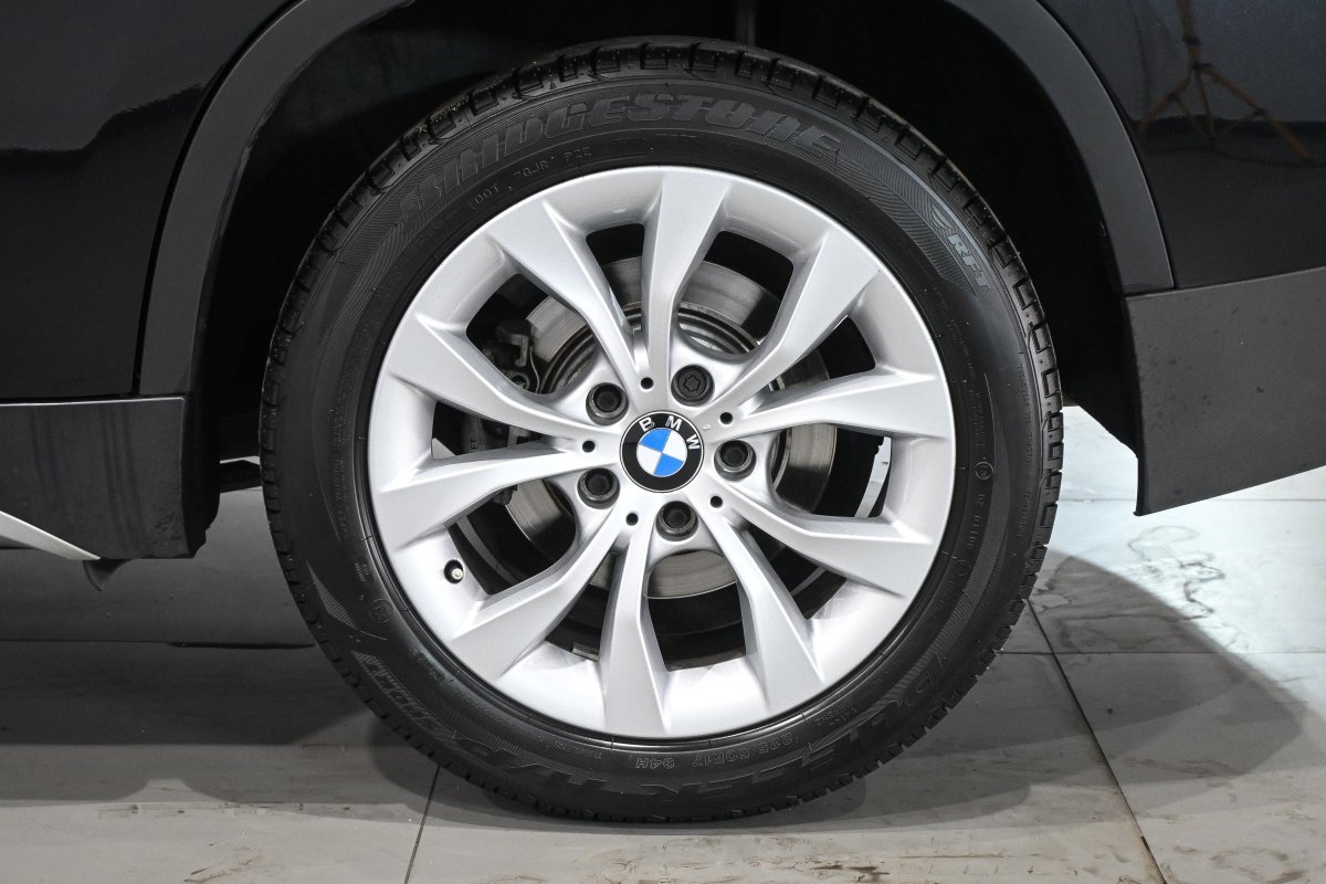 Foto BMW X1 30