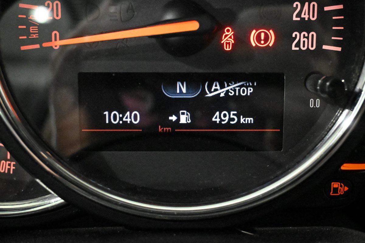 Foto Mini 3 Puertas 12