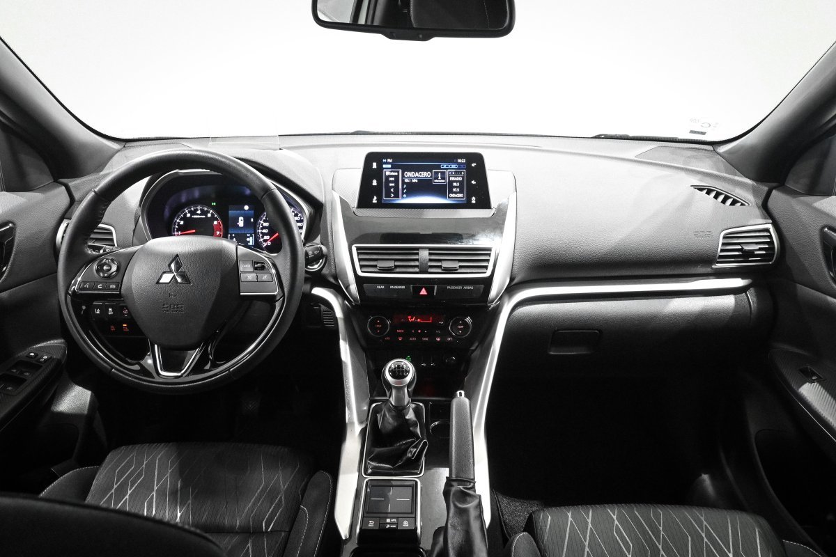 Foto Mitsubishi Eclipse Cross 22