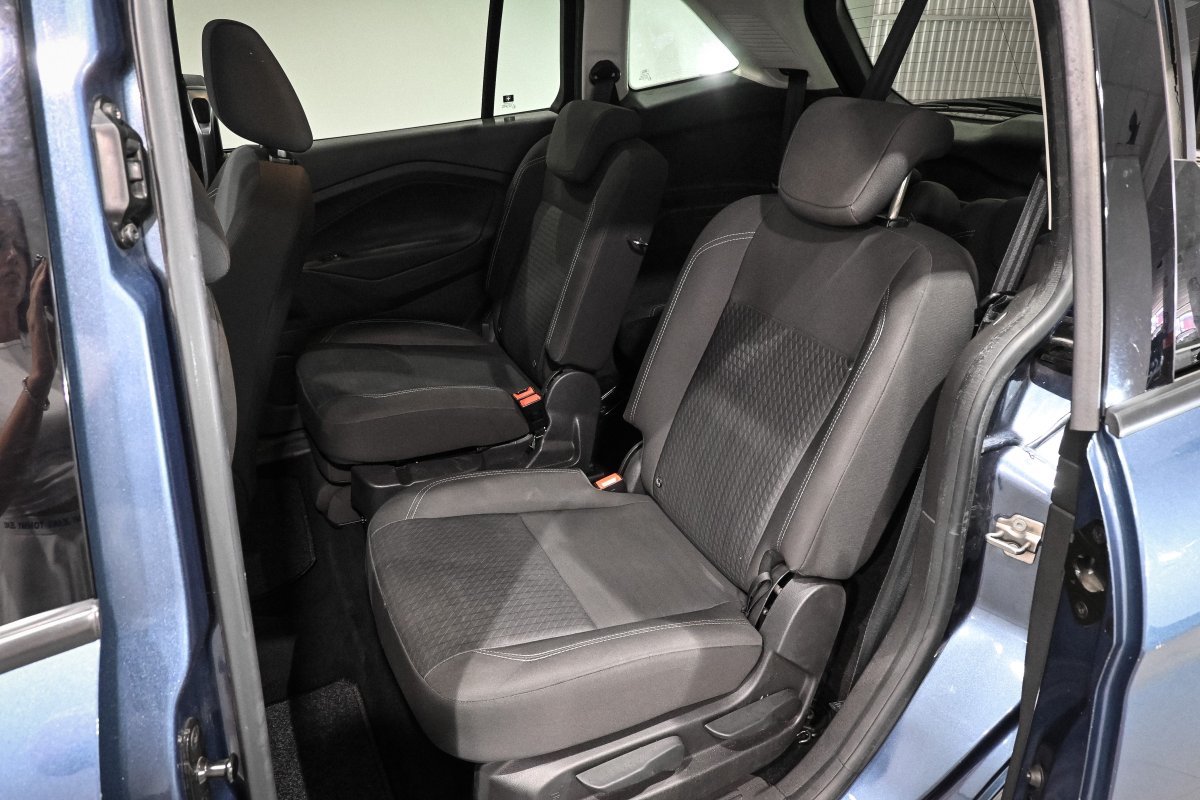 Foto Ford Grand C-MAX 11