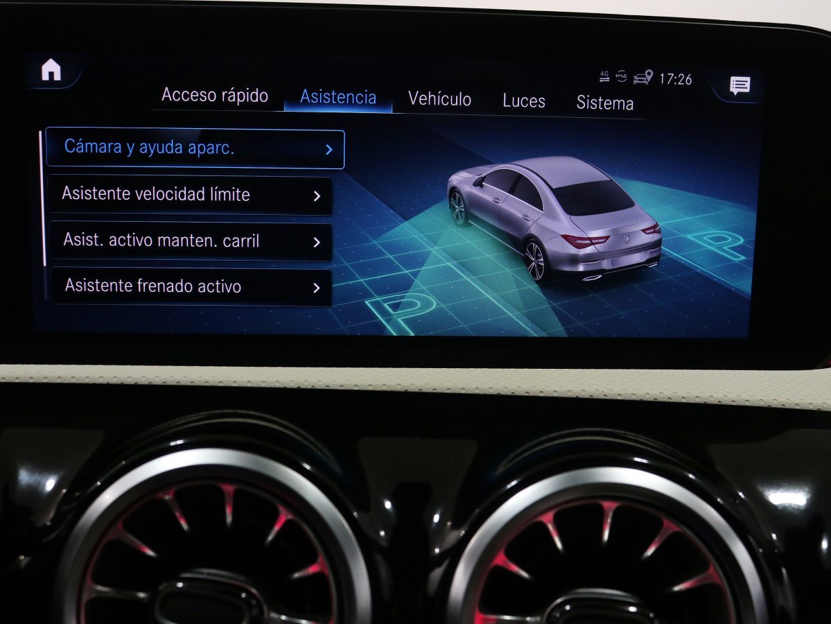 Foto Mercedes-Benz Clase CLA 17