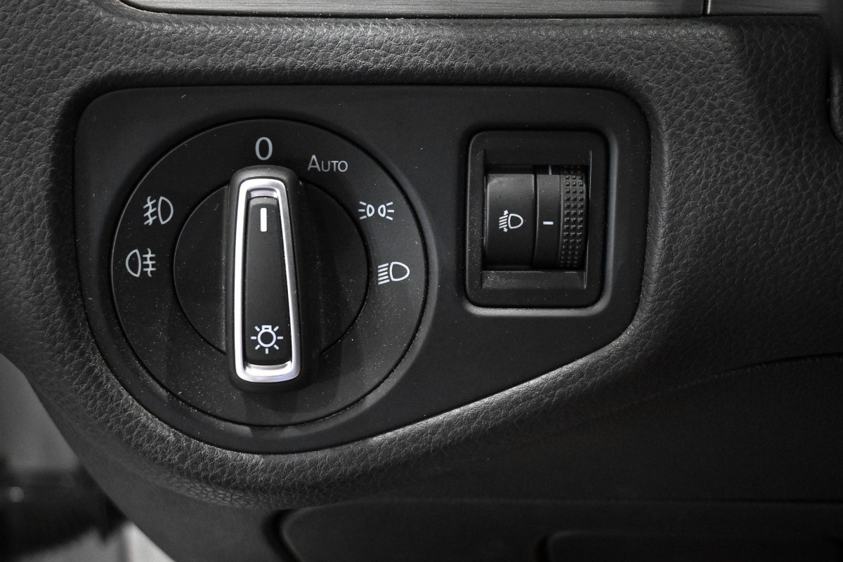 Foto Volkswagen Golf 29