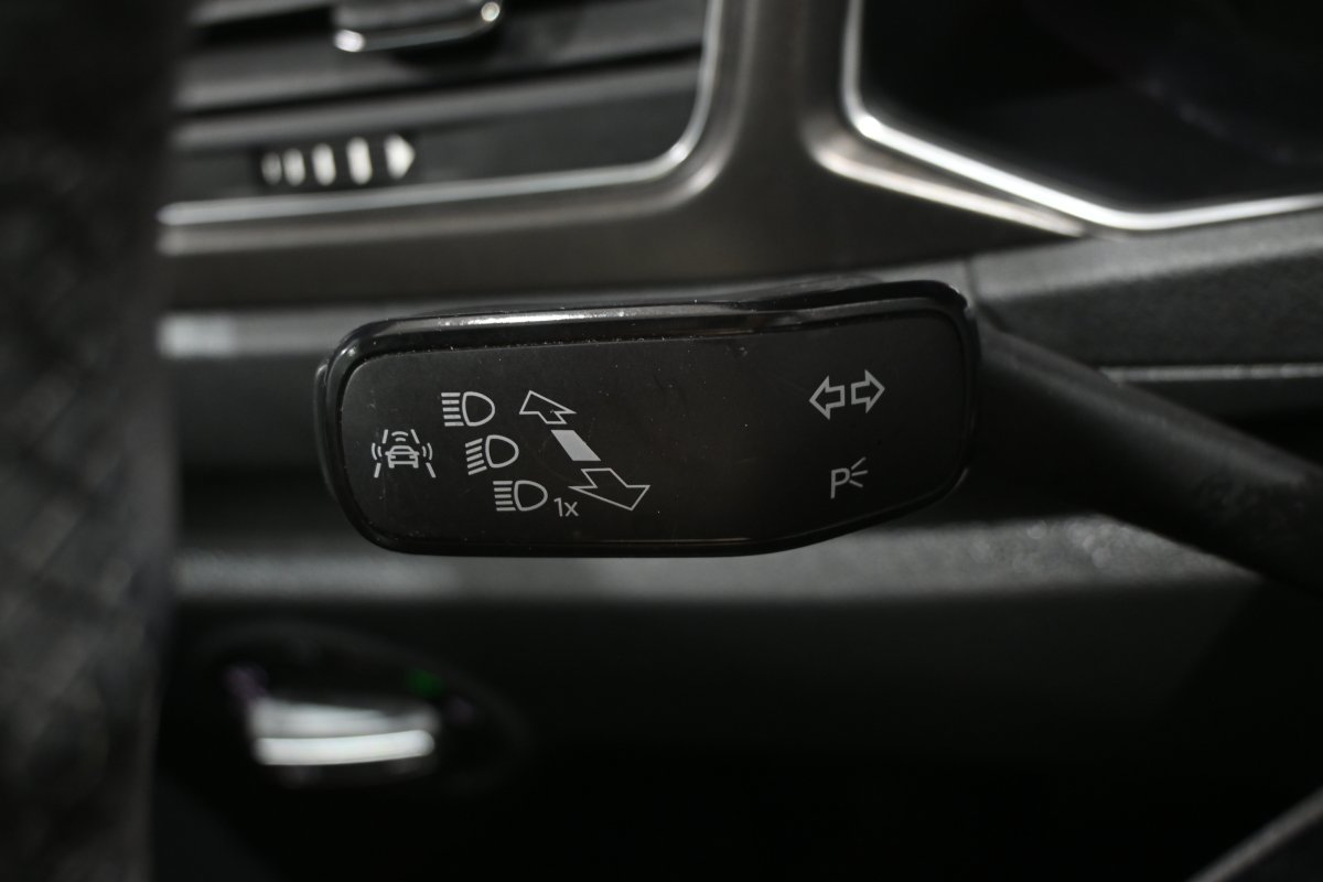 Foto Volkswagen T-Roc 23