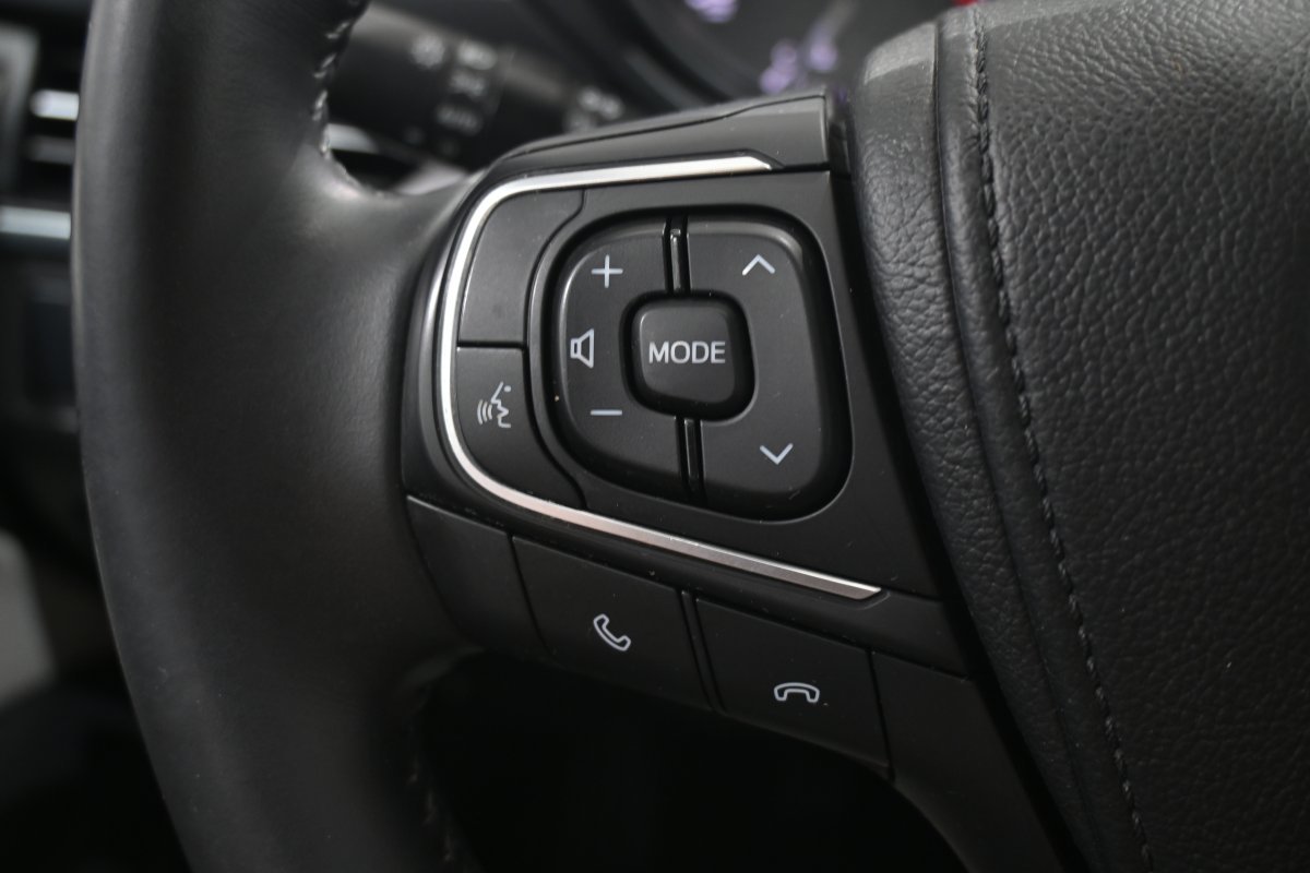 Foto Toyota Avensis 19