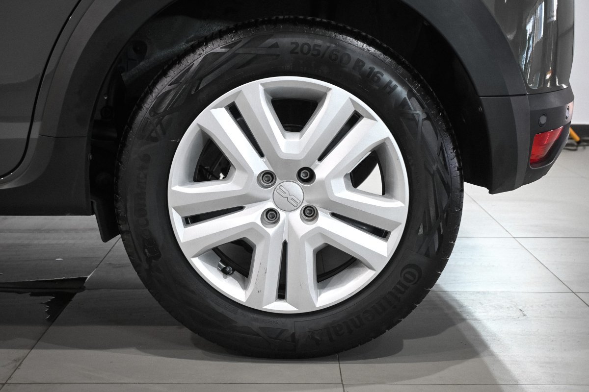 Foto Dacia Sandero 29