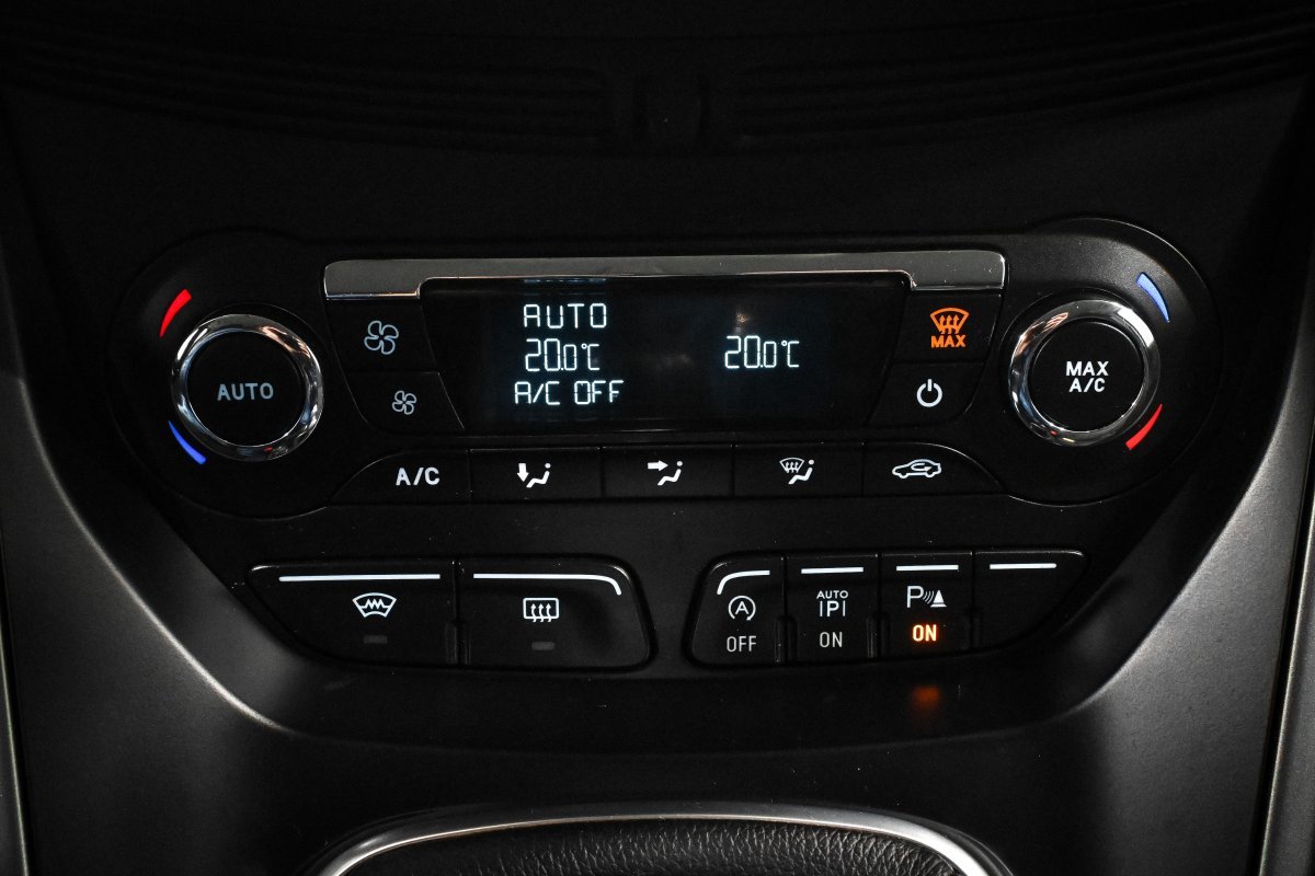 Foto Ford Grand C-MAX 18