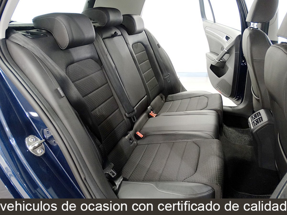 Foto Volkswagen Golf 18