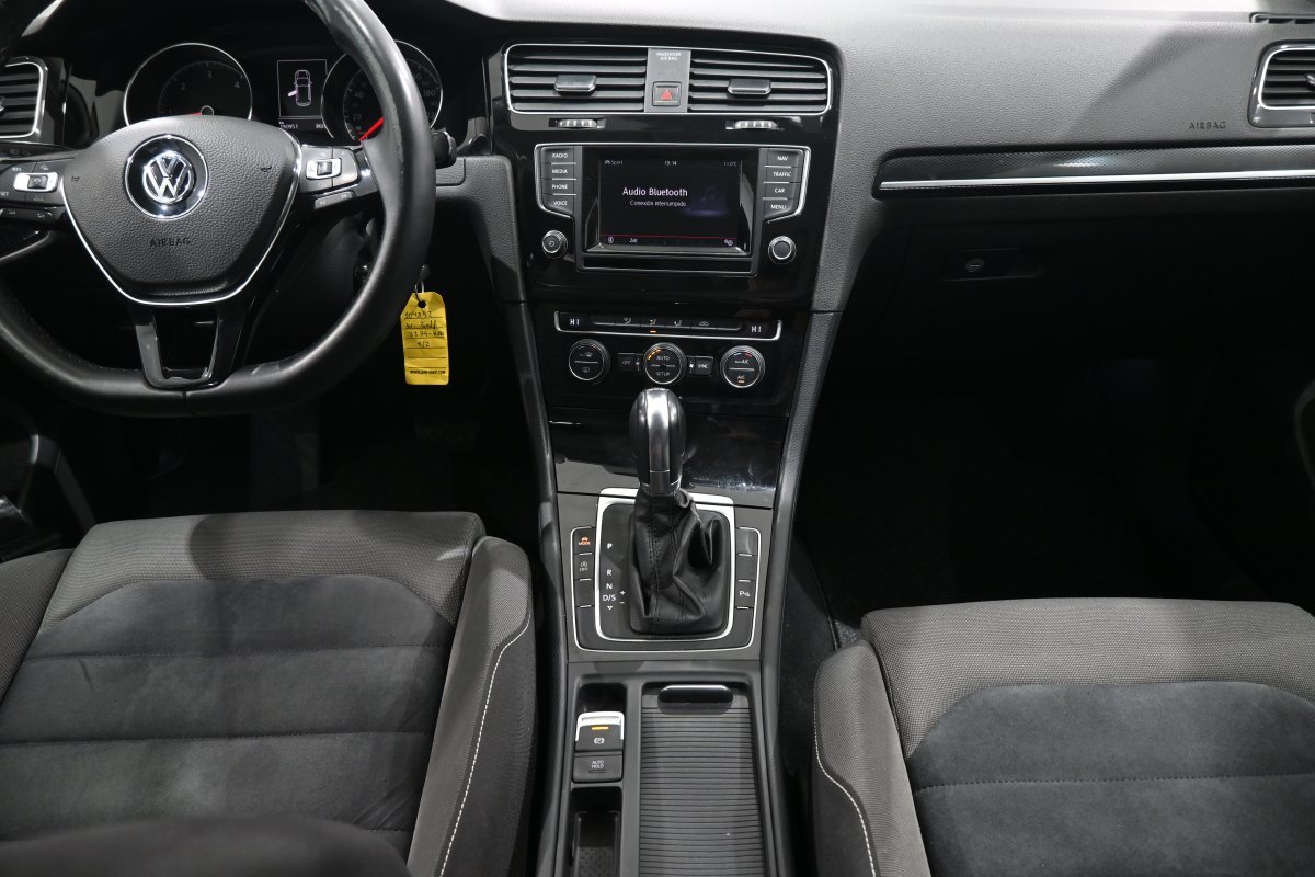 Foto Volkswagen Golf 21