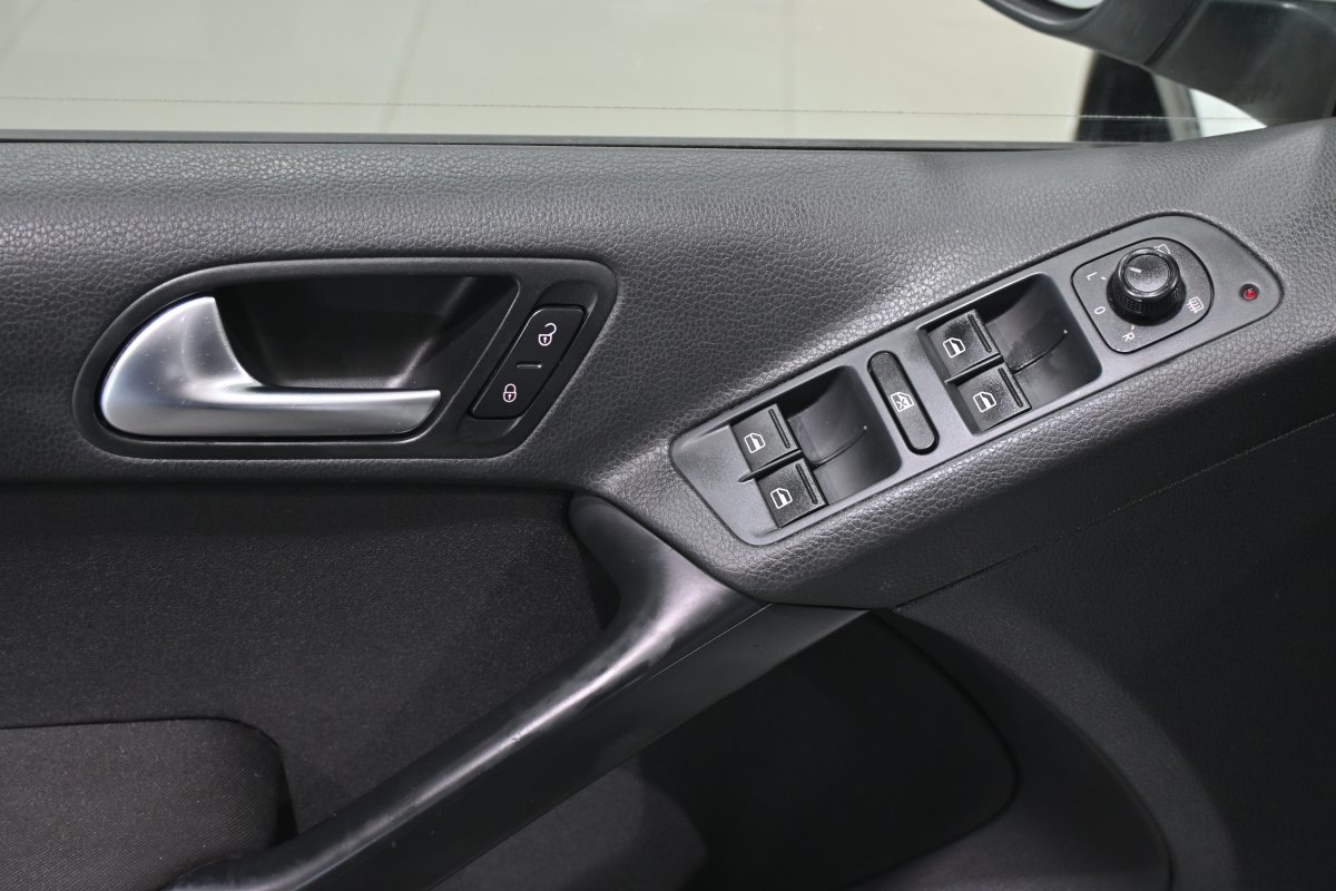 Foto Volkswagen Tiguan 28