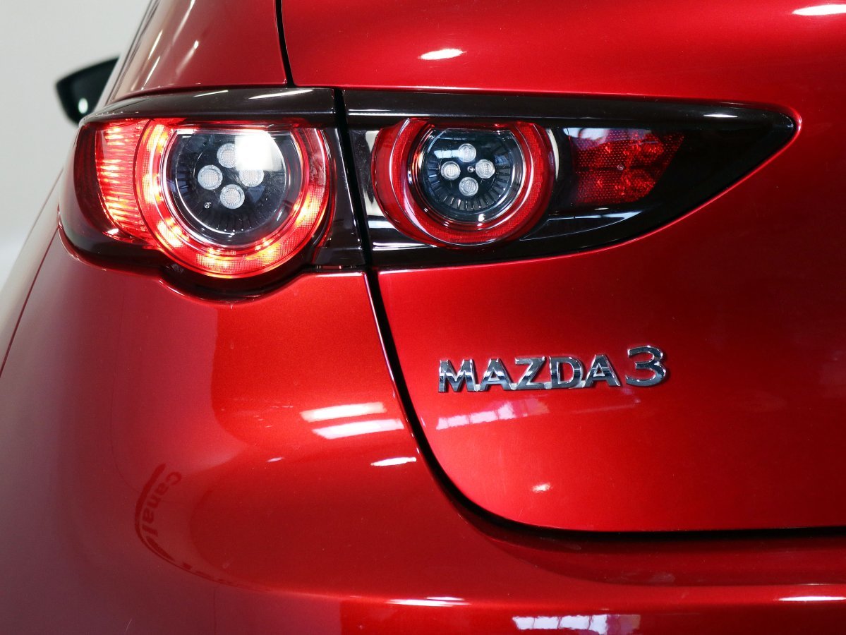 Foto Mazda Mazda3 9