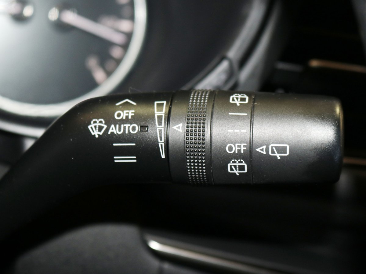 Foto Mazda Mazda3 31