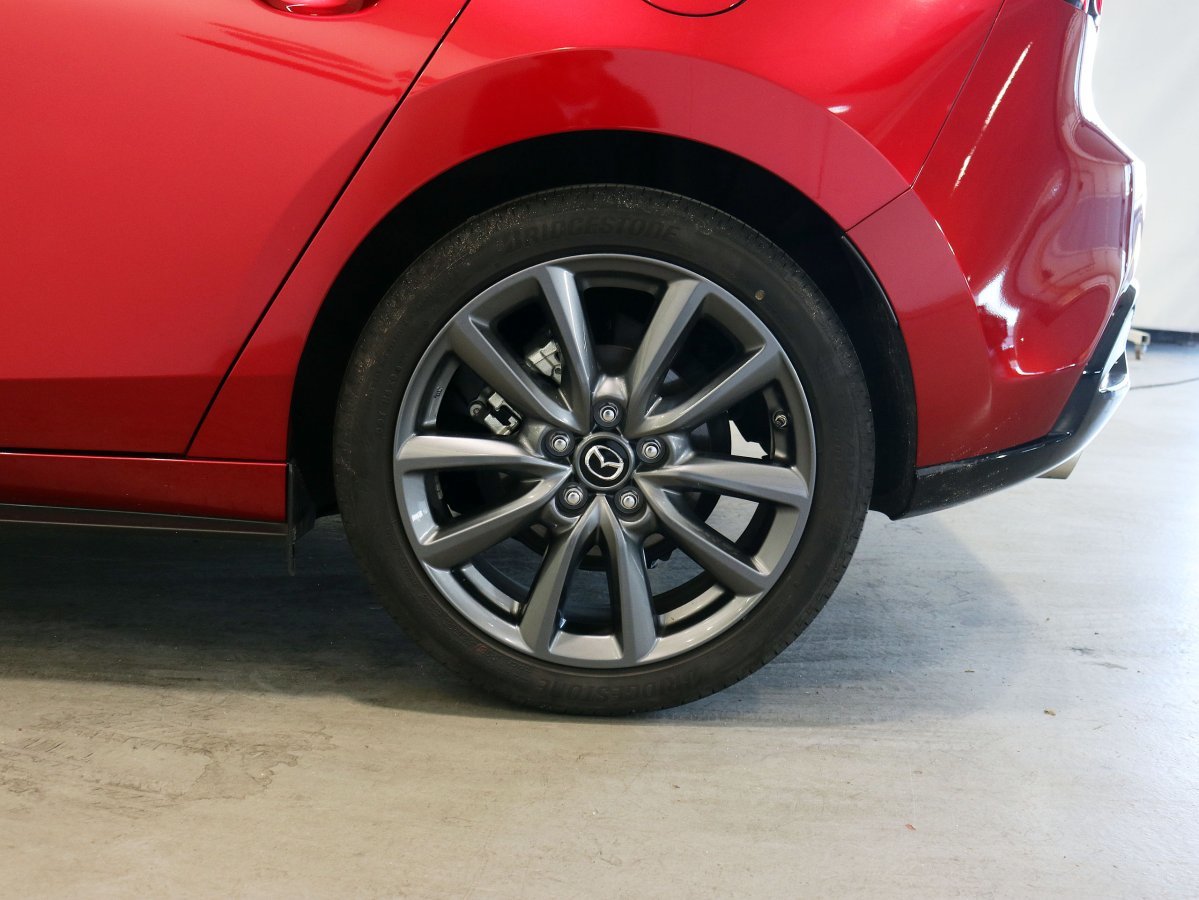 Foto Mazda Mazda3 35