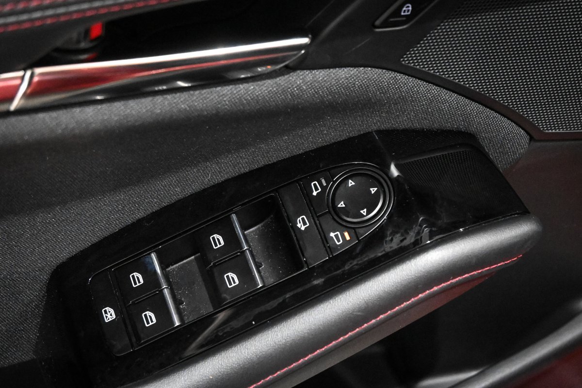 Foto Mazda Mazda3 27