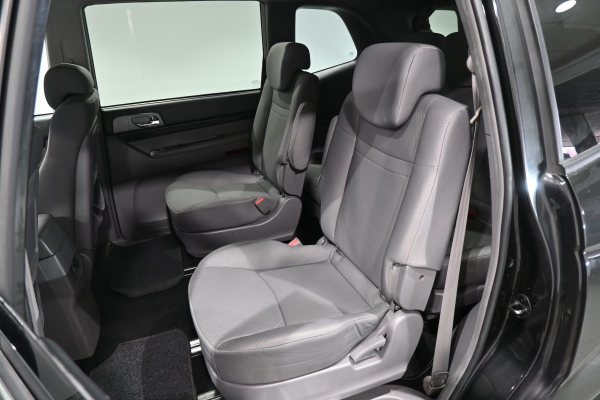 Foto SsangYong Rodius 11