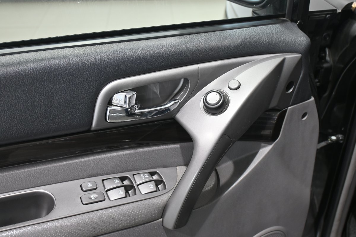 Foto SsangYong Rodius 27