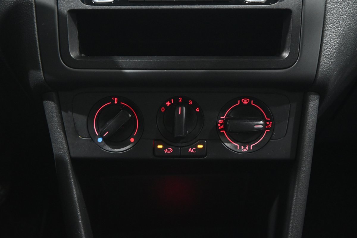 Foto Volkswagen Polo 15