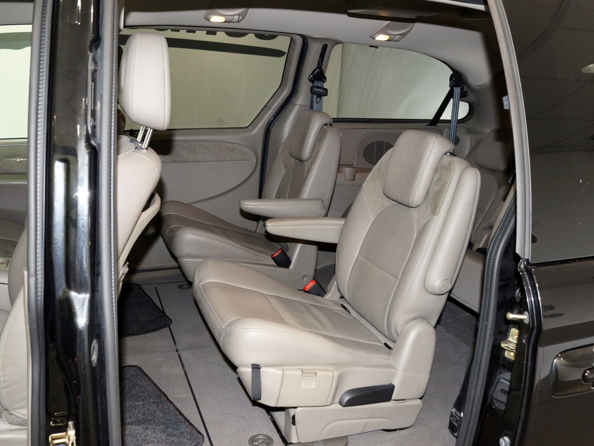 Foto Chrysler Grand voyager 13