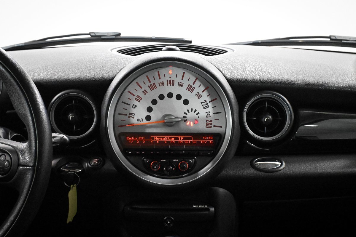 Foto Mini 3 Puertas 11