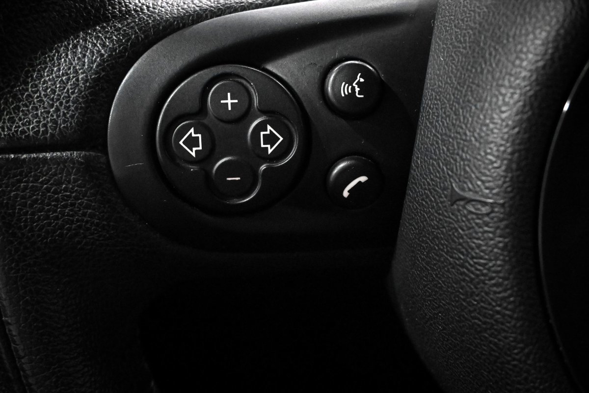 Foto Mini 3 Puertas 23