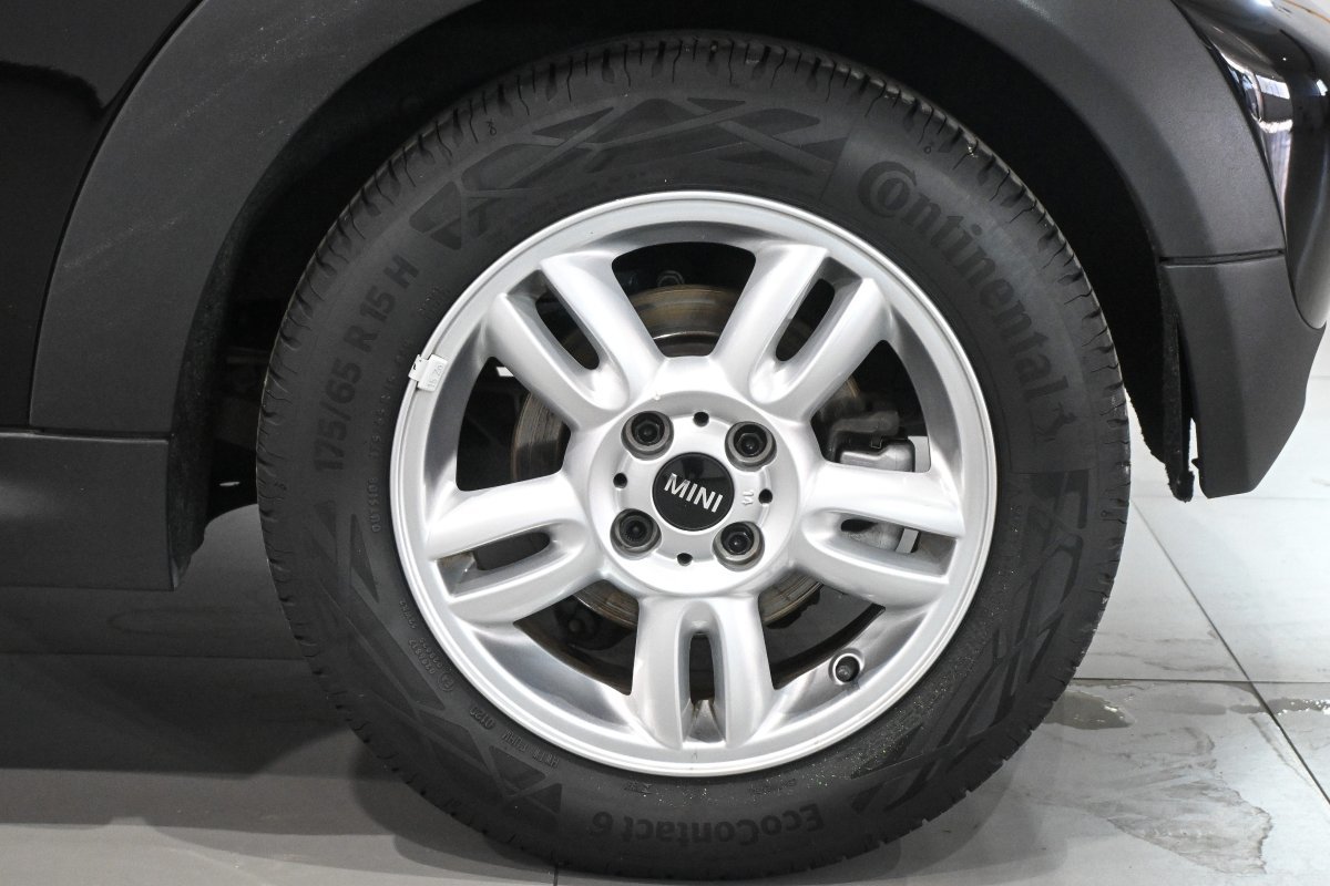 Foto Mini 3 Puertas 27