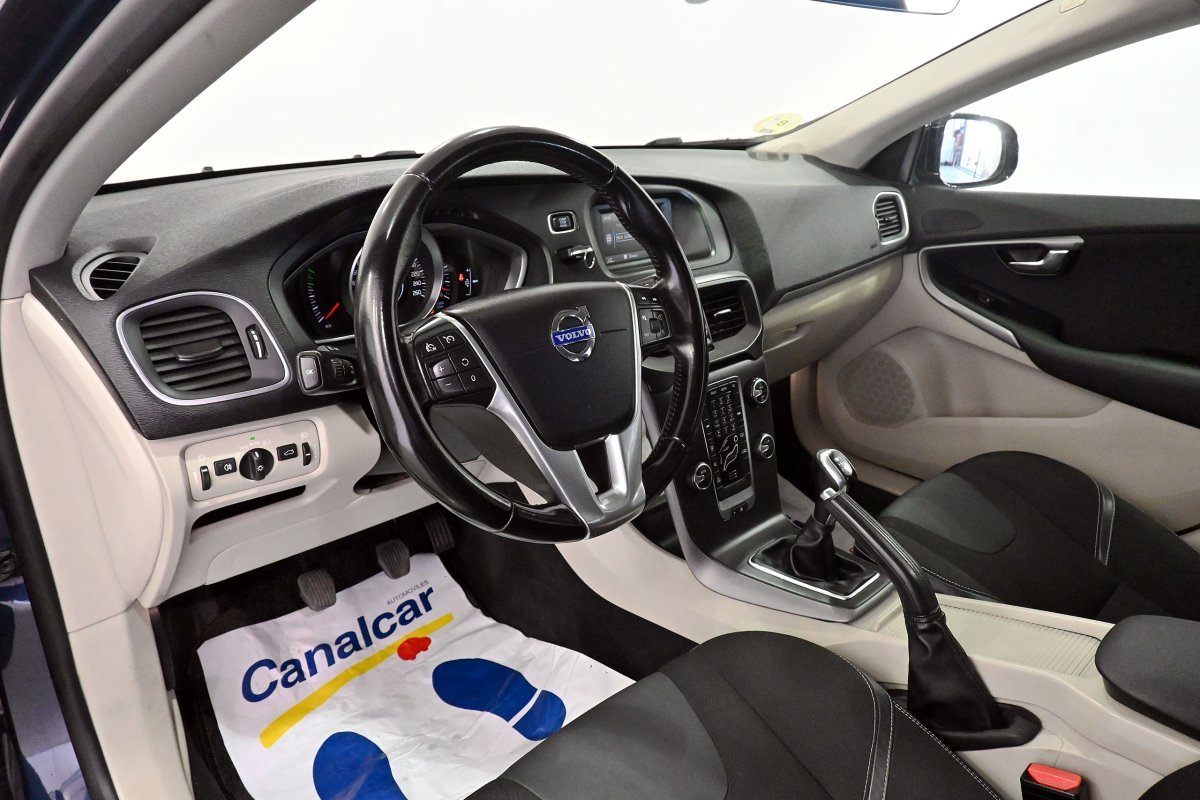 Foto Volvo V40 13