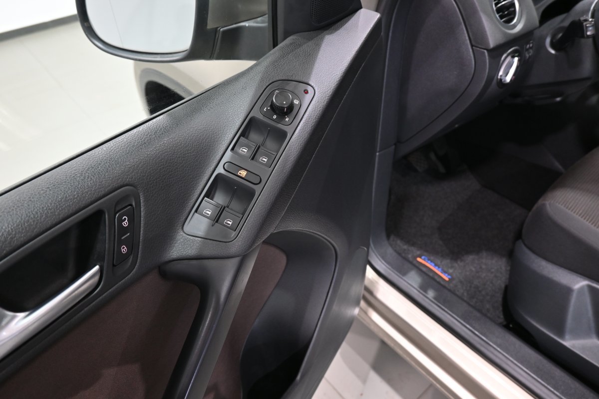 Foto Volkswagen Tiguan 26