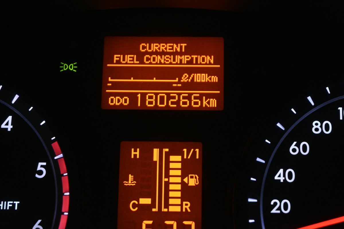 Foto Toyota Avensis 13