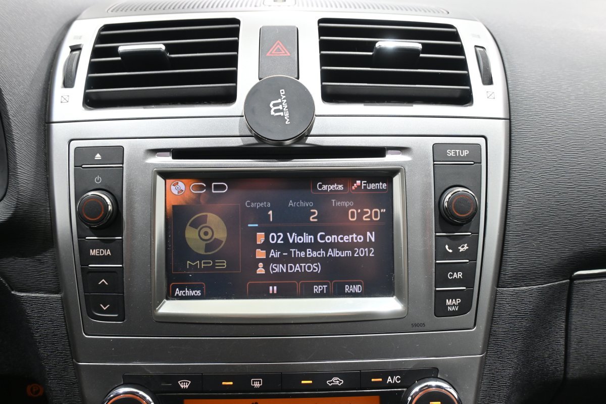 Foto Toyota Avensis 15