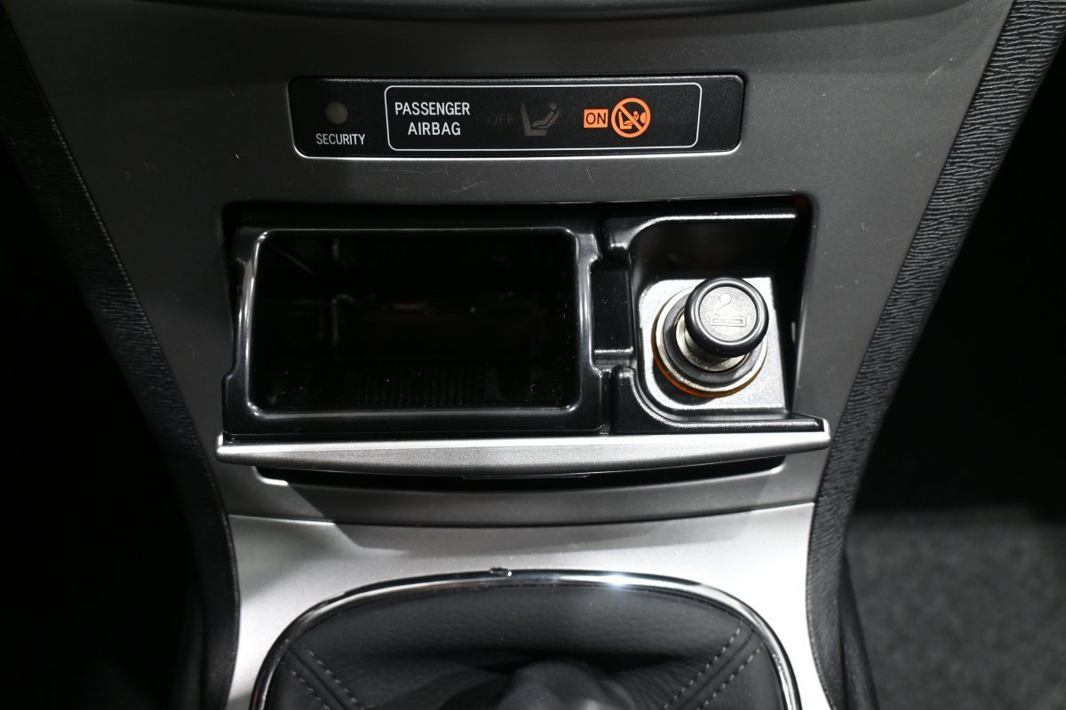 Foto Toyota Avensis 19